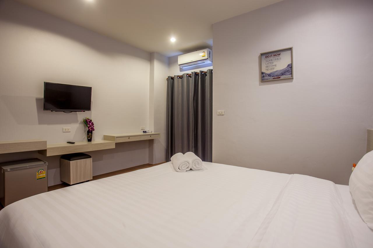 Lin House Hotel Thalang Exterior photo