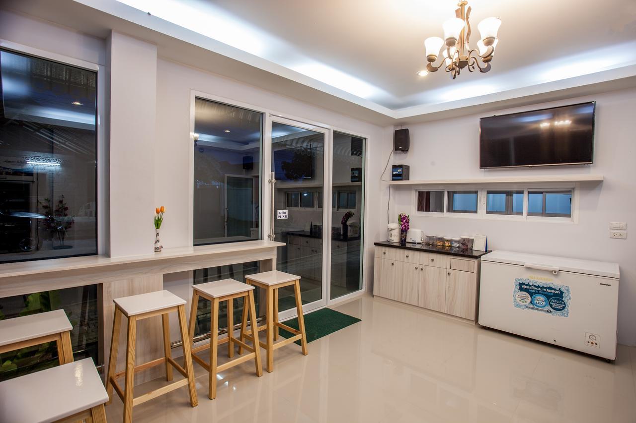 Lin House Hotel Thalang Exterior photo