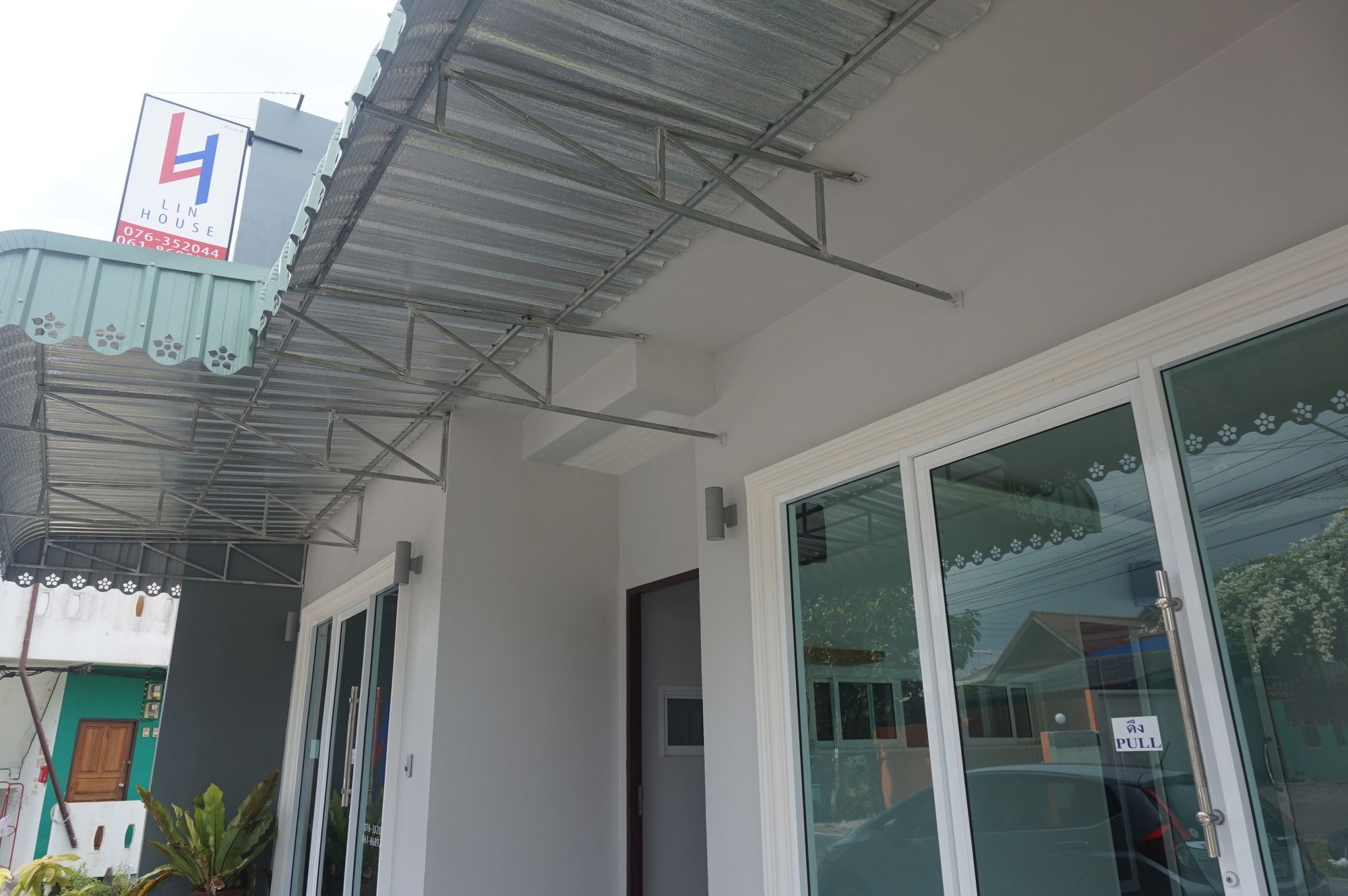 Lin House Hotel Thalang Exterior photo